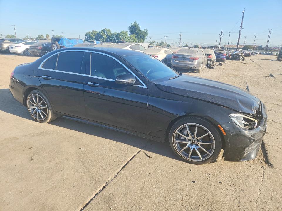 Продажа на аукционе авто 2022 Mercedes-benz E, vin: W1KZF8DB7NB010736, номер лота: 66395026