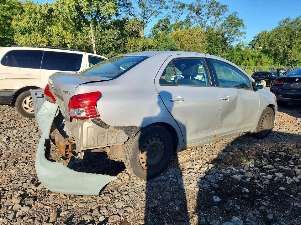 67174686 :رقم المزاد ، JTDBT923471098157 vin ، 2007 Toyota Yaris مزاد بيع
