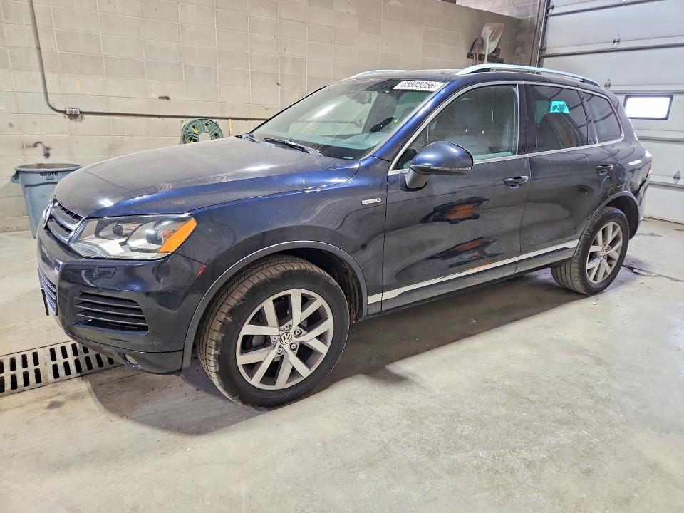2014 Volkswagen Touareg მანქანა იყიდება აუქციონზე, vin: WVGEP9BP4ED008582, აუქციონის ნომერი: 65805256