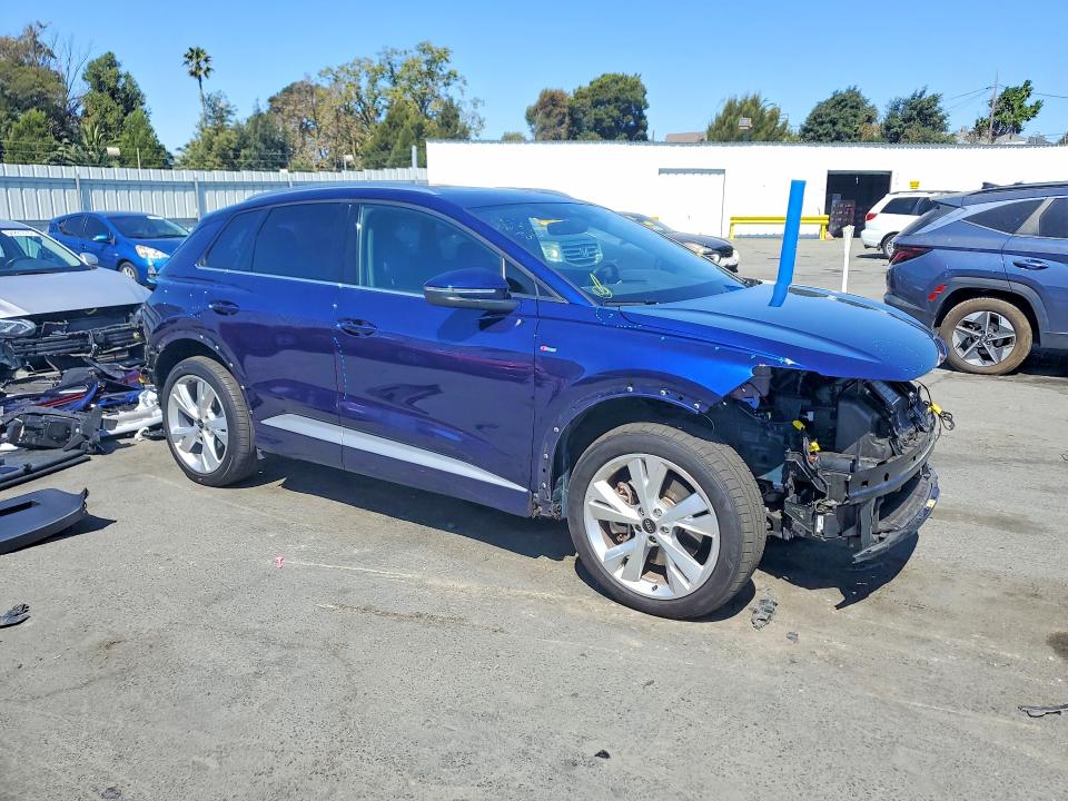 63734586 :رقم المزاد ، WA1L2BFZ4PP063476 vin ، 2023 Audi Q4 E-tron مزاد بيع