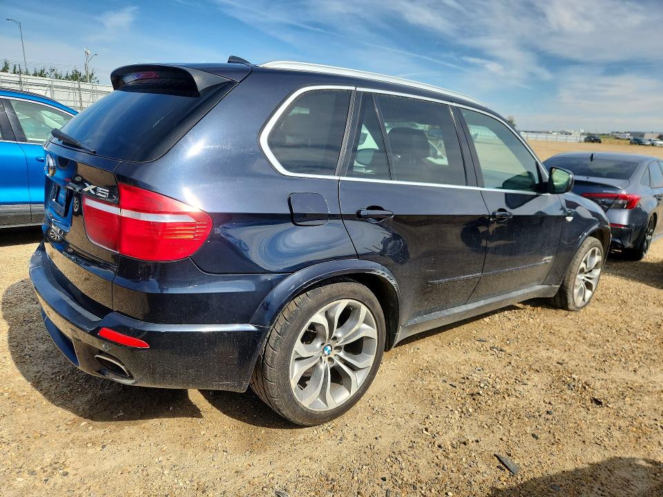 63712936 :رقم المزاد ، 5UXFE8C52AL311364 vin ، 2010 Bmw X5 مزاد بيع