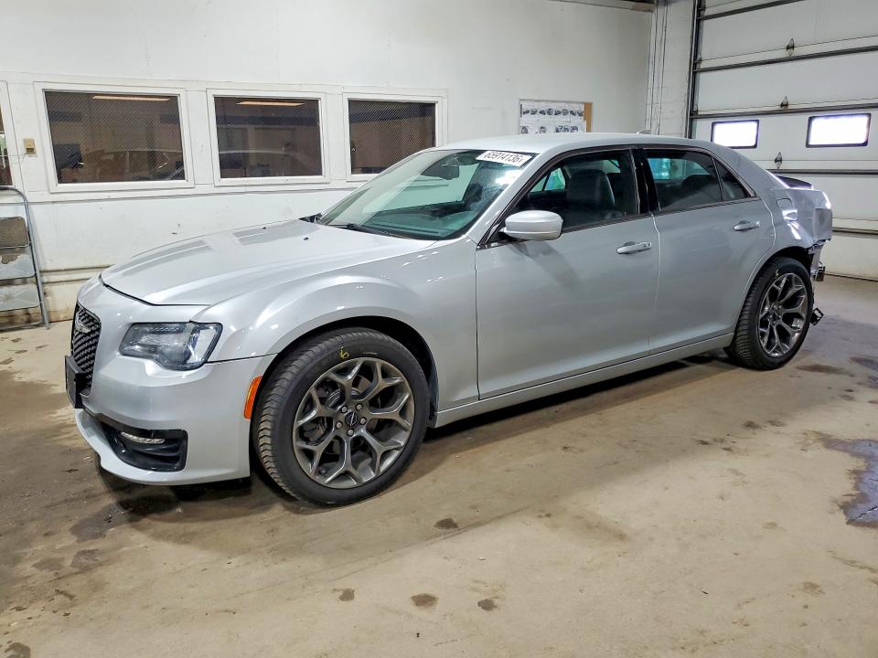 Auction sale of the 2019 Chrysler 300, vin: 2C3CCARG3KH602436, lot number: 65914136