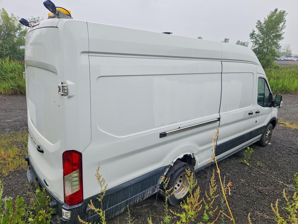2017 Ford Transit მანქანა იყიდება აუქციონზე, vin: 1FTBF4XG7HKB11551, აუქციონის ნომერი: 64330056