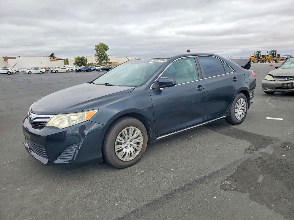 63906306 :رقم المزاد ، 4T4BF1FK4CR269221 vin ، 2012 Toyota Camry مزاد بيع