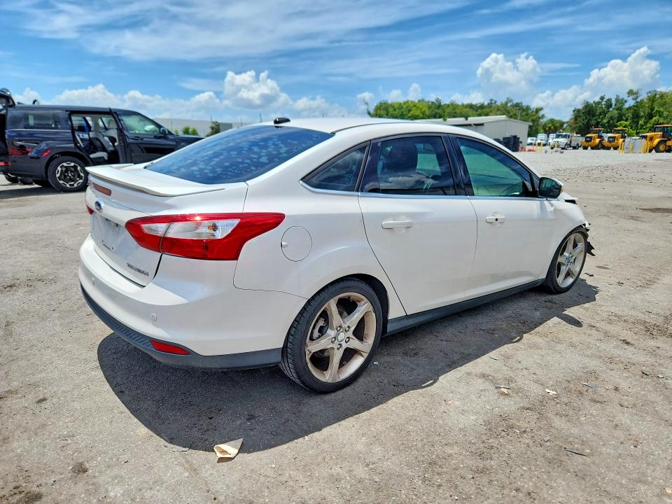 Продаж на аукціоні авто 2012 Ford Focus, vin: 1FAHP3J20CL231912, номер лоту: 64389166