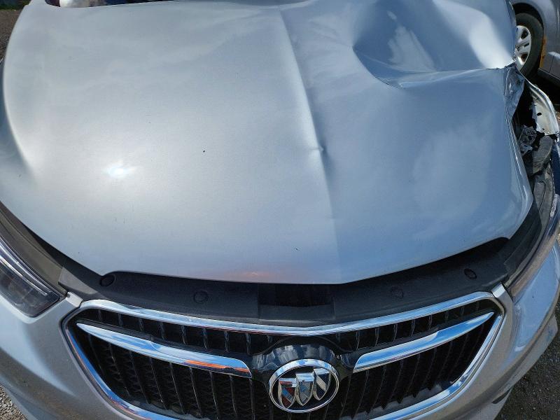 64686346 :رقم المزاد ، KL4CJ2SB5JB648406 vin ، 2018 Buick Encore مزاد بيع
