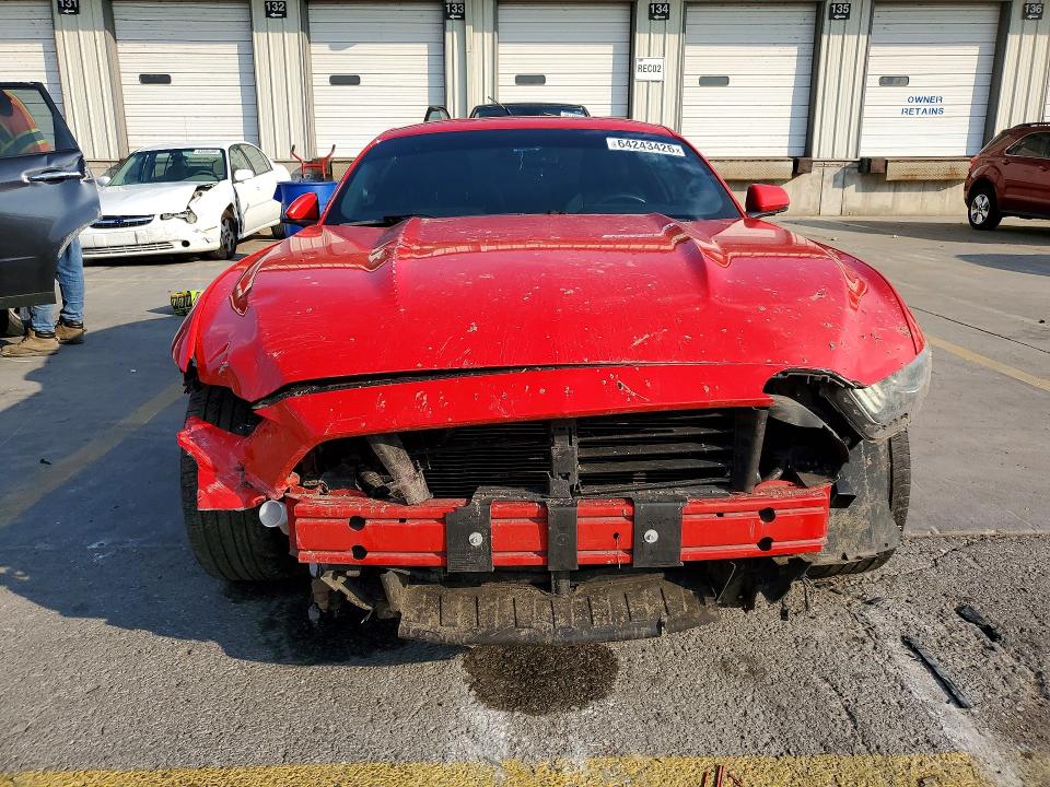 64243426 :رقم المزاد ، 1FA6P8TH6H5282364 vin ، 2017 Ford Mustang مزاد بيع