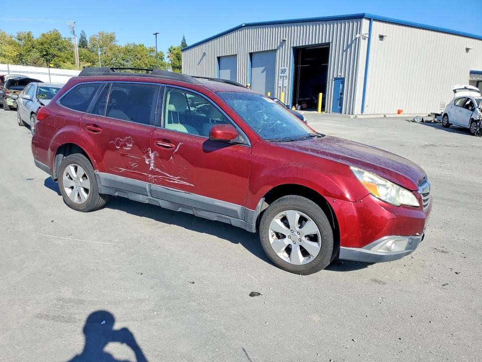 2011 Subaru Outback მანქანა იყიდება აუქციონზე, vin: 4S4BRBGC8B3370748, აუქციონის ნომერი: 65690956
