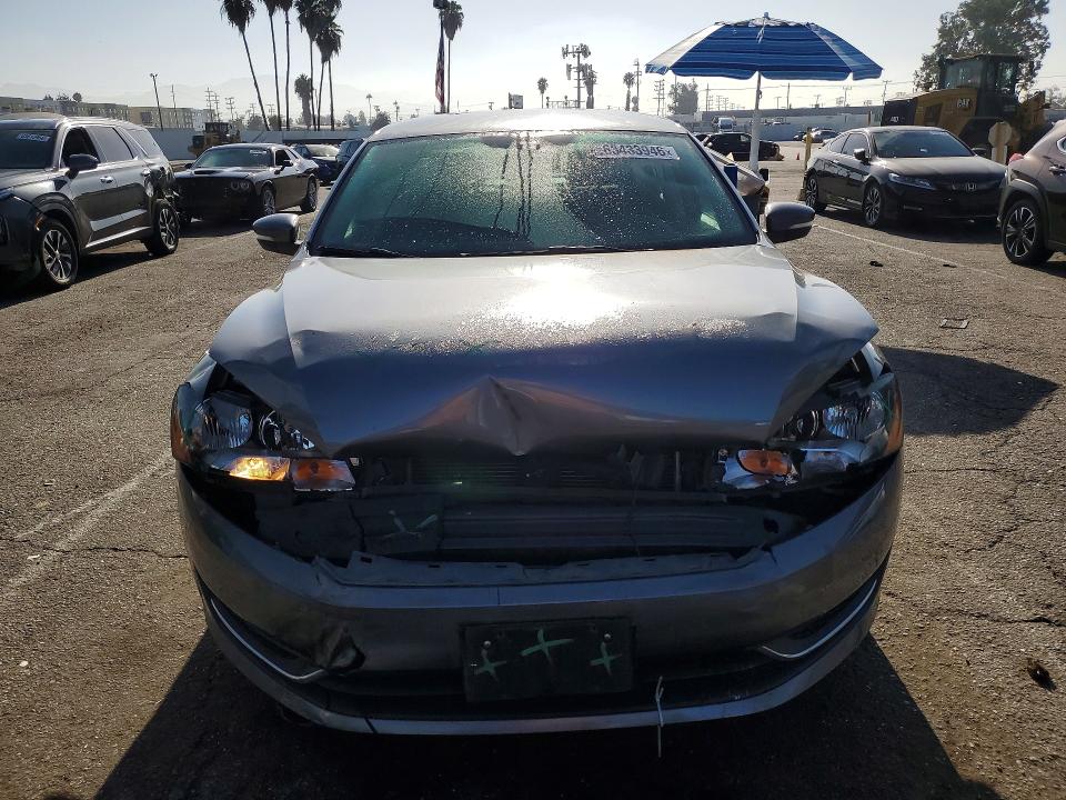 2015 Volkswagen Passat მანქანა იყიდება აუქციონზე, vin: 1VWAT7A39FC074406, აუქციონის ნომერი: 63433946