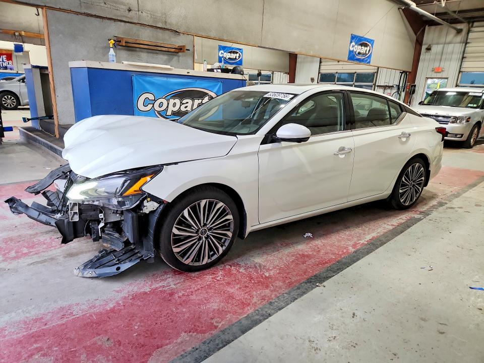 Продажа на аукционе авто 2023 Nissan Altima, vin: 1N4BL4EV4PN356708, номер лота: 63609756