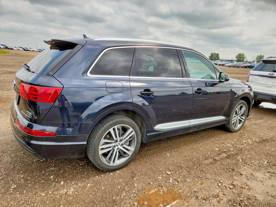 Продажа на аукционе авто 2017 Audi Q7, vin: WA1MAAF72HD059719, номер лота: 64568126