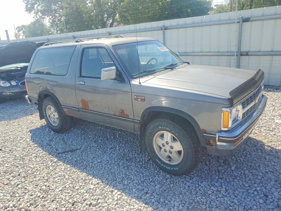 66595796 :رقم المزاد ، 1GNCT18Z8K0103996 vin ، 1989 Chevrolet Blazer مزاد بيع