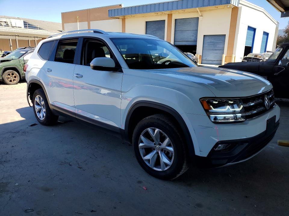2018 Volkswagen Atlas მანქანა იყიდება აუქციონზე, vin: 1V2KR2CA6JC565009, აუქციონის ნომერი: 63776006