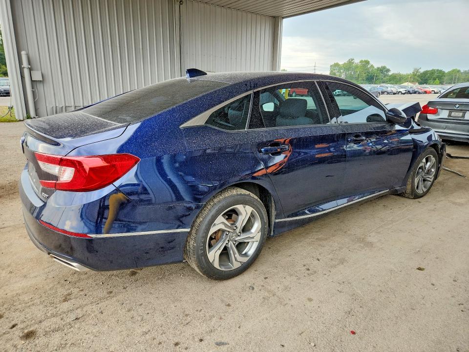 Продажа на аукционе авто 2018 Honda Accord, vin: 1HGCV2F63JA042830, номер лота: 67256096