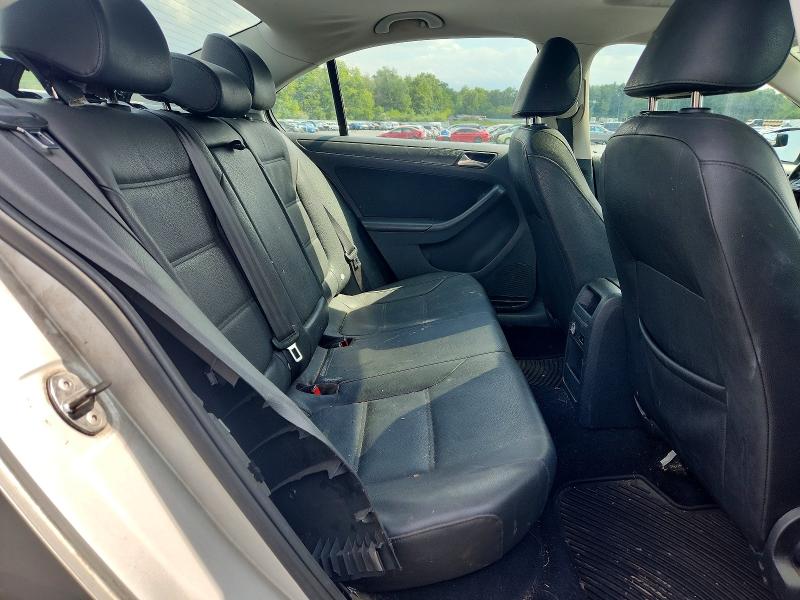 66007476 :رقم المزاد ، 3VWDP7AJ8CM323157 vin ، 2012 Volkswagen Jetta مزاد بيع
