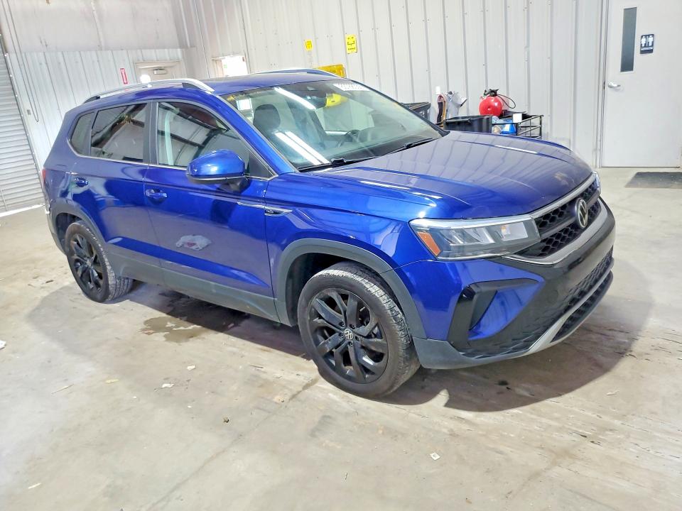 63788036 :رقم المزاد ، 3VVPX7B22NM021973 vin ، 2022 Volkswagen Taos مزاد بيع