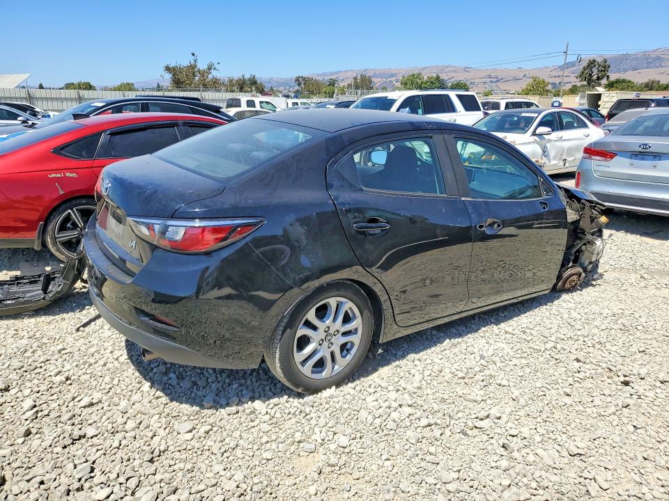 Aukcja sprzedaży 2017 Toyota Yaris Ia, vin: 3MYDLBYV4HY184561, numer aukcji: 63157736