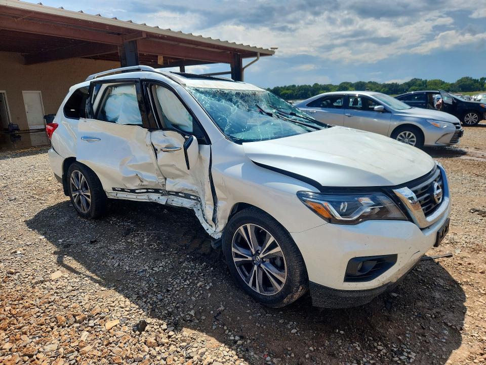 2017 Nissan Pathfinder მანქანა იყიდება აუქციონზე, vin: 5N1DR2MM1HC695854, აუქციონის ნომერი: 64111876