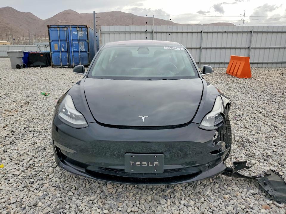 65033206 :رقم المزاد ، 5YJ3E1EA1KF297001 vin ، 2019 Tesla Model 3 مزاد بيع