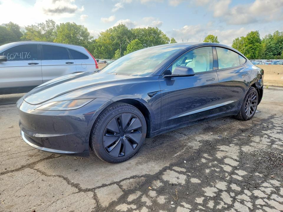 Продажа на аукционе авто 2025 Tesla Model 3, vin: 5YJ3E1EA5SF974129, номер лота: 66399936