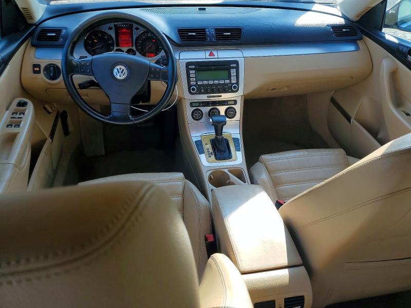 2008 Volkswagen Passat მანქანა იყიდება აუქციონზე, vin: WVWCU73C68P037699, აუქციონის ნომერი: 63620486