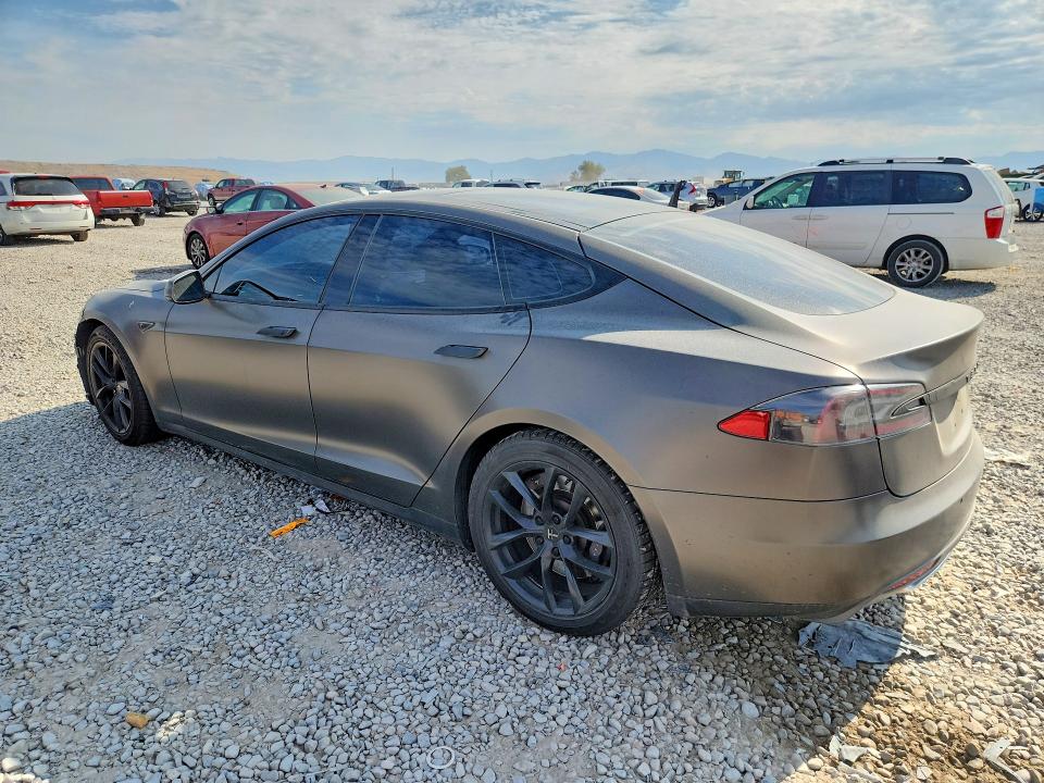 2015 Tesla Model S მანქანა იყიდება აუქციონზე, vin: 5YJSA1E21FF109101, აუქციონის ნომერი: 63154076