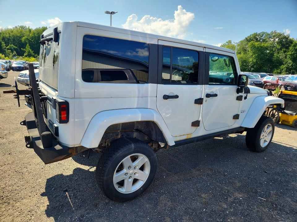 64263046 :رقم المزاد ، 1C4BJWEG9GL327830 vin ، 2016 Jeep Wrangler Unlimited مزاد بيع
