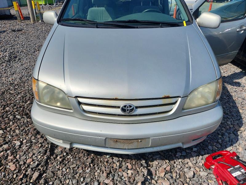64217186 :رقم المزاد ، 4T3ZF13C43U554997 vin ، 2003 Toyota Sienna مزاد بيع