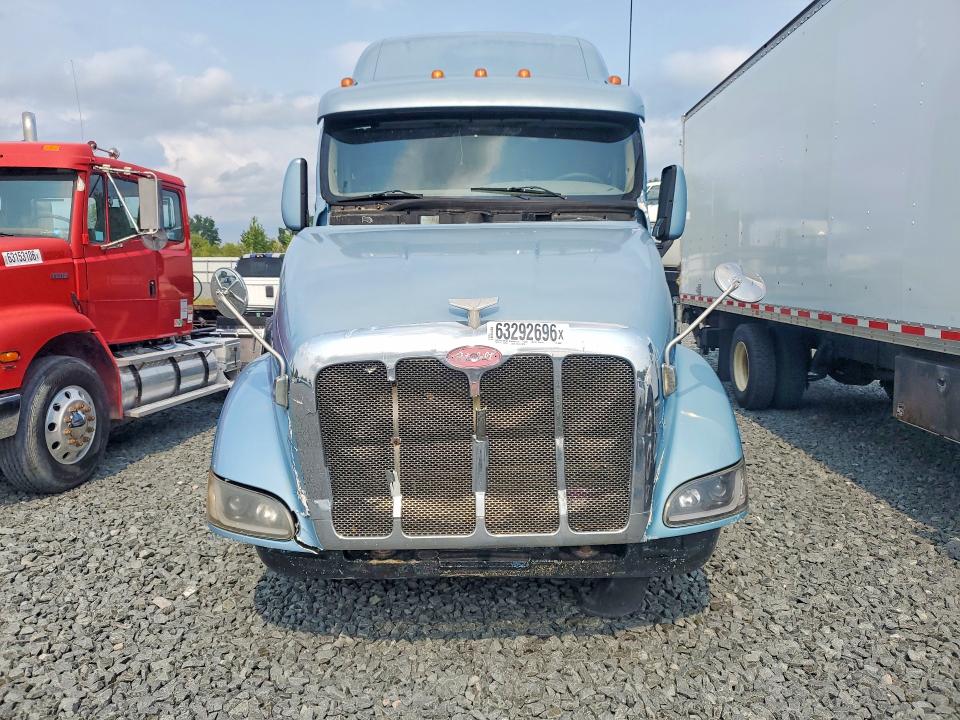 Продажа на аукционе авто 2007 Peterbilt 387, vin: 1XP7DB9X07D665027, номер лота: 63292696