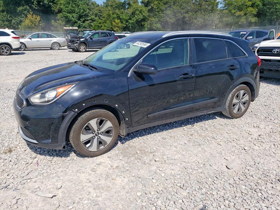64292696 :رقم المزاد ، KNDCB3LC6H5089571 vin ، 2017 Kia Niro مزاد بيع