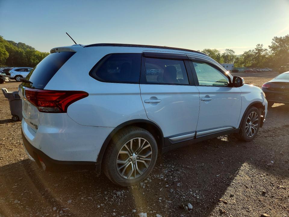 2016 Mitsubishi Outlander მანქანა იყიდება აუქციონზე, vin: JA4AZ3A37GZ019973, აუქციონის ნომერი: 65796766