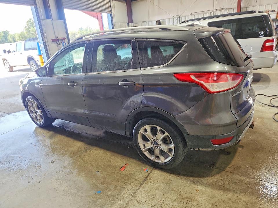 64080256 :رقم المزاد ، 1FMCU9J91FUC12843 vin ، 2015 Ford Escape مزاد بيع