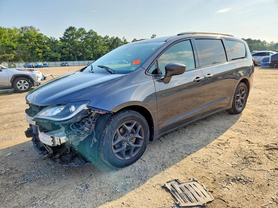 2018 Chrysler Pacifica მანქანა იყიდება აუქციონზე, vin: 2C4RC1BG4JR172554, აუქციონის ნომერი: 65165946
