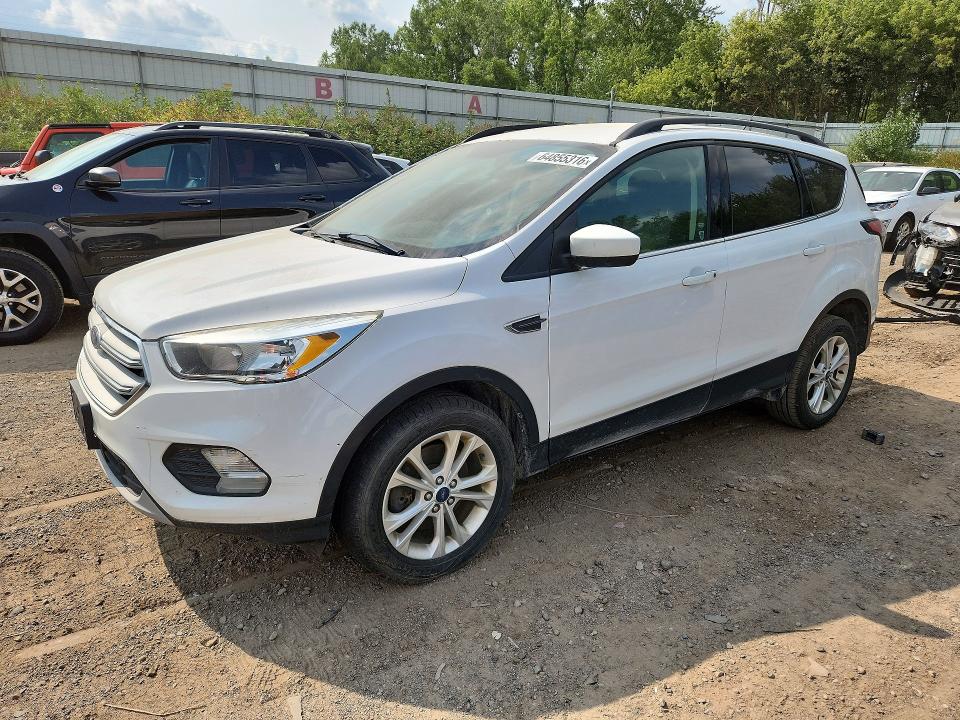 2018 Ford Escape მანქანა იყიდება აუქციონზე, vin: 1FMCU9GD2JUB23867, აუქციონის ნომერი: 64855316
