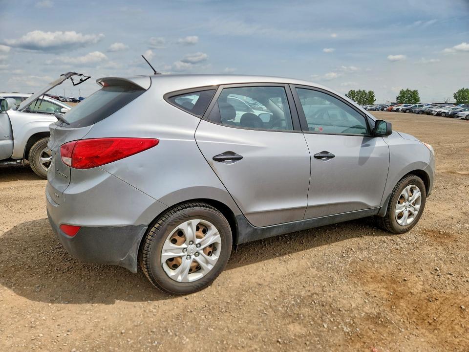 Продажа на аукционе авто 2012 Hyundai Tucson, vin: KM8JTCAC1CU543761, номер лота: 64040346