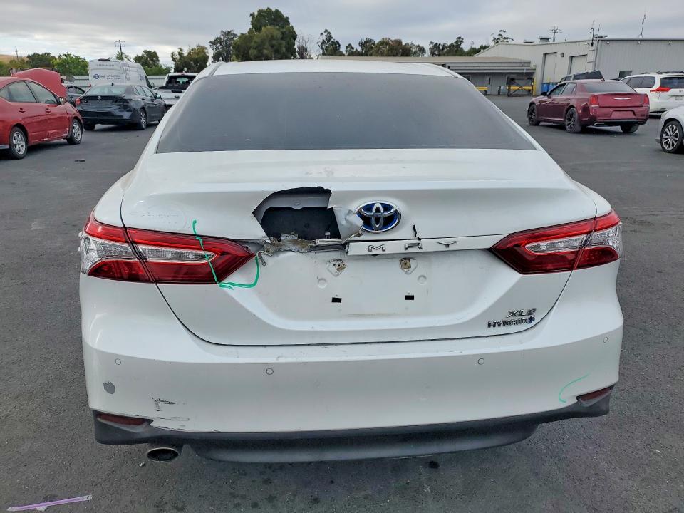 Продажа на аукционе авто 2018 Toyota Camry Hybrid, vin: 4T1B21HK5JU007109, номер лота: 65179756