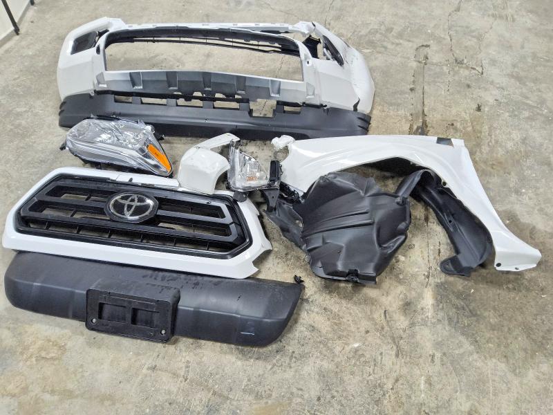 62344316 :رقم المزاد ، 3TYSX5EN4PT021953 vin ، 2023 Toyota Tacoma مزاد بيع