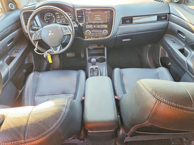 2016 Mitsubishi Outlander მანქანა იყიდება აუქციონზე, vin: JA4AZ3A37GZ019973, აუქციონის ნომერი: 65796766