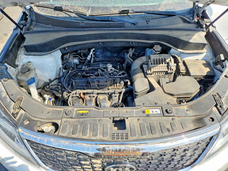 61452356 :رقم المزاد ، 5XYKT3A60FG588053 vin ، 2015 Kia Sorento مزاد بيع