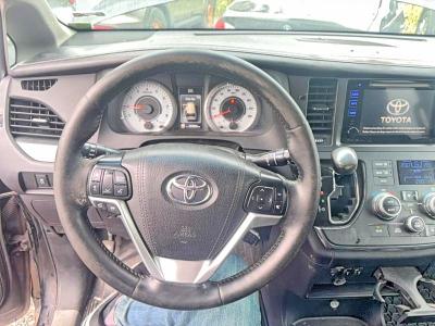 Aukcja sprzedaży 2015 Toyota Sienna, vin: 5TDXK3DC3FS553522, numer aukcji: 65756986