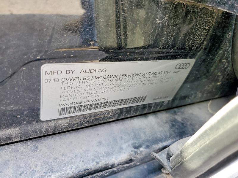 64499446 :رقم المزاد ، WAU8DAF83KN002791 vin ، 2019 Audi A8 مزاد بيع