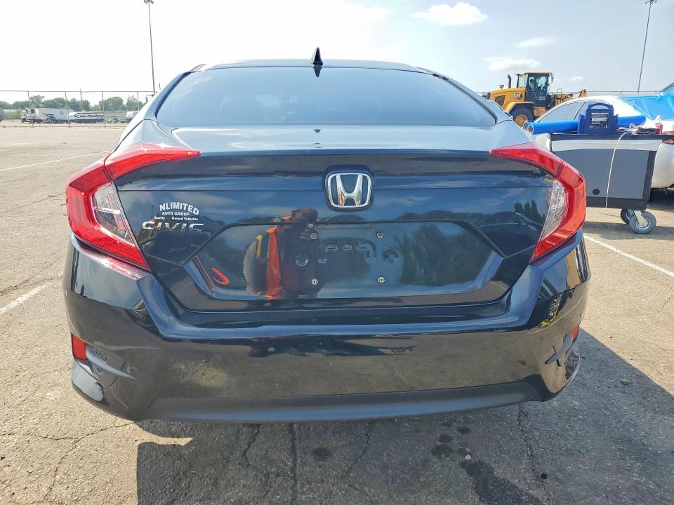 66896386 :رقم المزاد ، 19XFC2F72HE063640 vin ، 2017 Honda Civic مزاد بيع