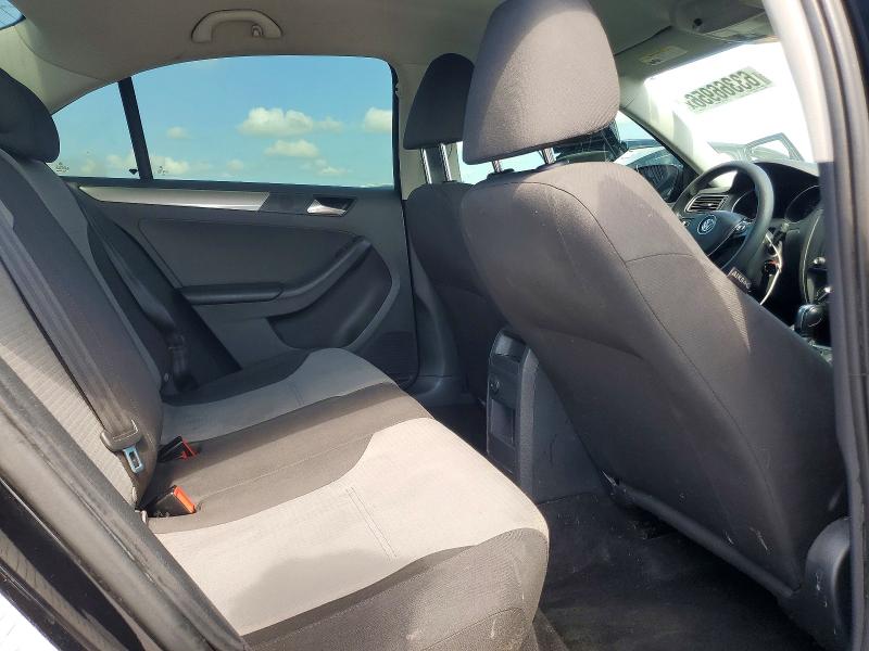 63366956 :رقم المزاد ، 3VW2B7AJ8HM313791 vin ، 2017 Volkswagen Jetta مزاد بيع