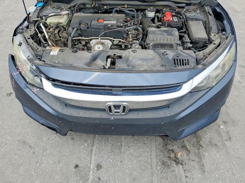 63521456 :رقم المزاد ، 19XFC2F50JE033265 vin ، 2018 Honda Civic مزاد بيع