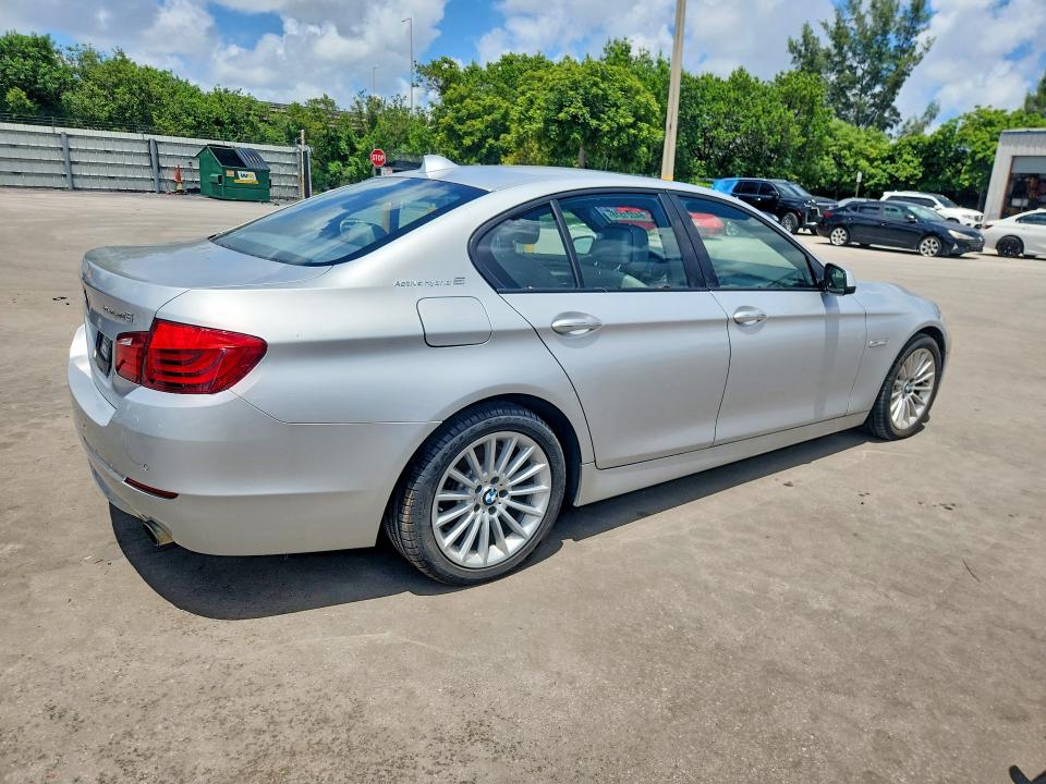 2013 Bmw 535 მანქანა იყიდება აუქციონზე, vin: WBAFZ9C59DD090899, აუქციონის ნომერი: 64221516