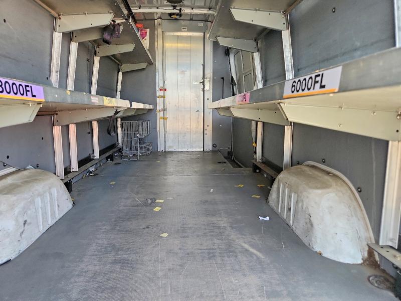 64688996 :رقم المزاد ، WD3PE8CB4C5683110 vin ، 2012 Mercedes-benz Sprinter مزاد بيع
