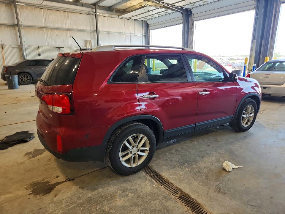 64011436 :رقم المزاد ، 5XYKT4A66FG640114 vin ، 2015 Kia Sorento مزاد بيع