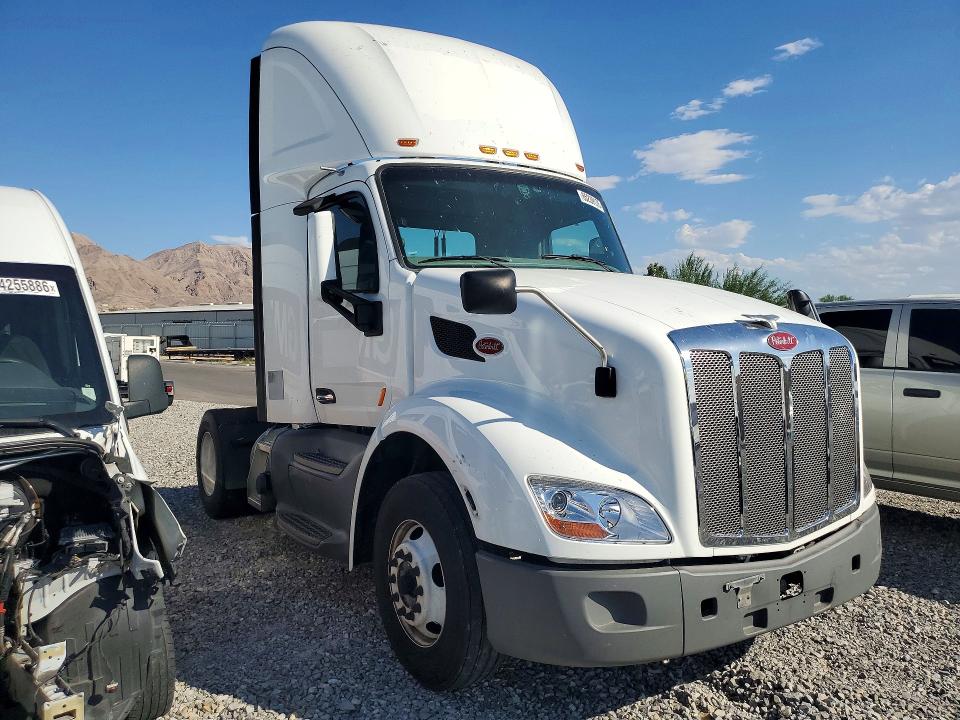 Продаж на аукціоні авто 2020 Peterbilt 579, vin: 1XPBA48X9LD685710, номер лоту: 65239176
