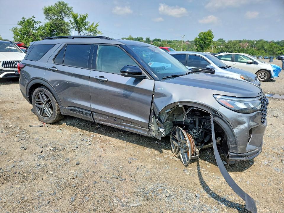 Продажа на аукционе авто 2025 Ford Explorer, vin: 1FMUK8KH4SGB37395, номер лота: 64200786