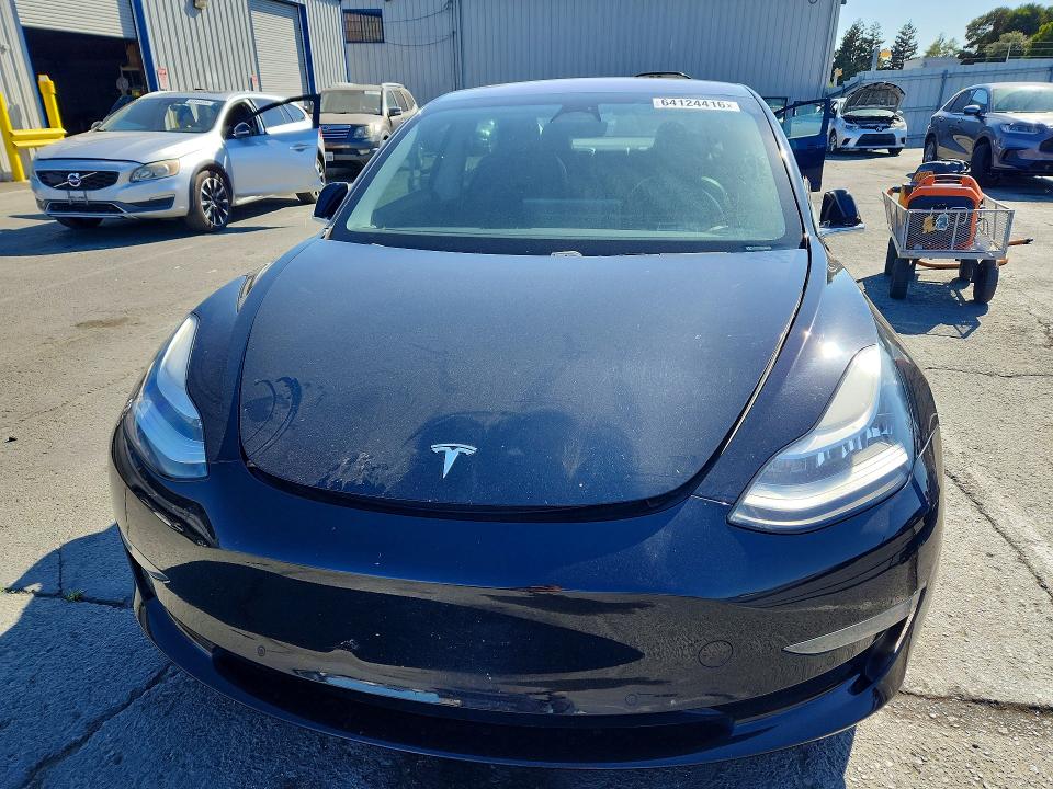 Продажа на аукционе авто 2019 Tesla Model 3, vin: 5YJ3E1EA7KF327120, номер лота: 64124416